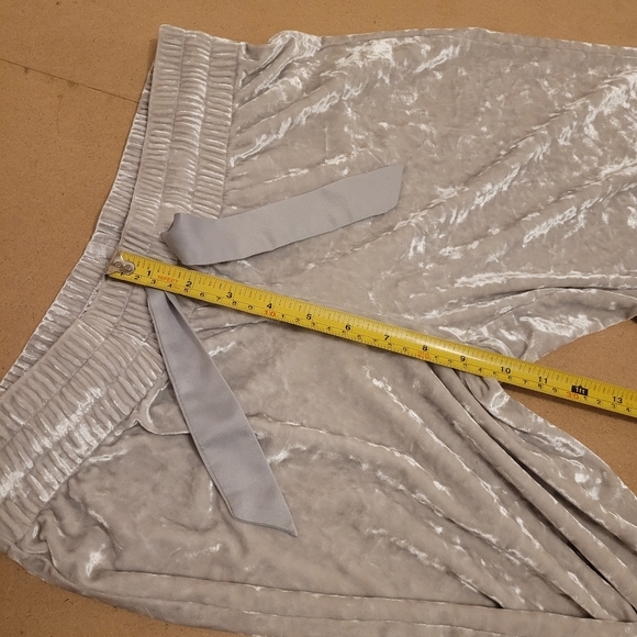 Victoria's Secret crushed velvet joggers, pants,‎ S - Picture 6 of 13